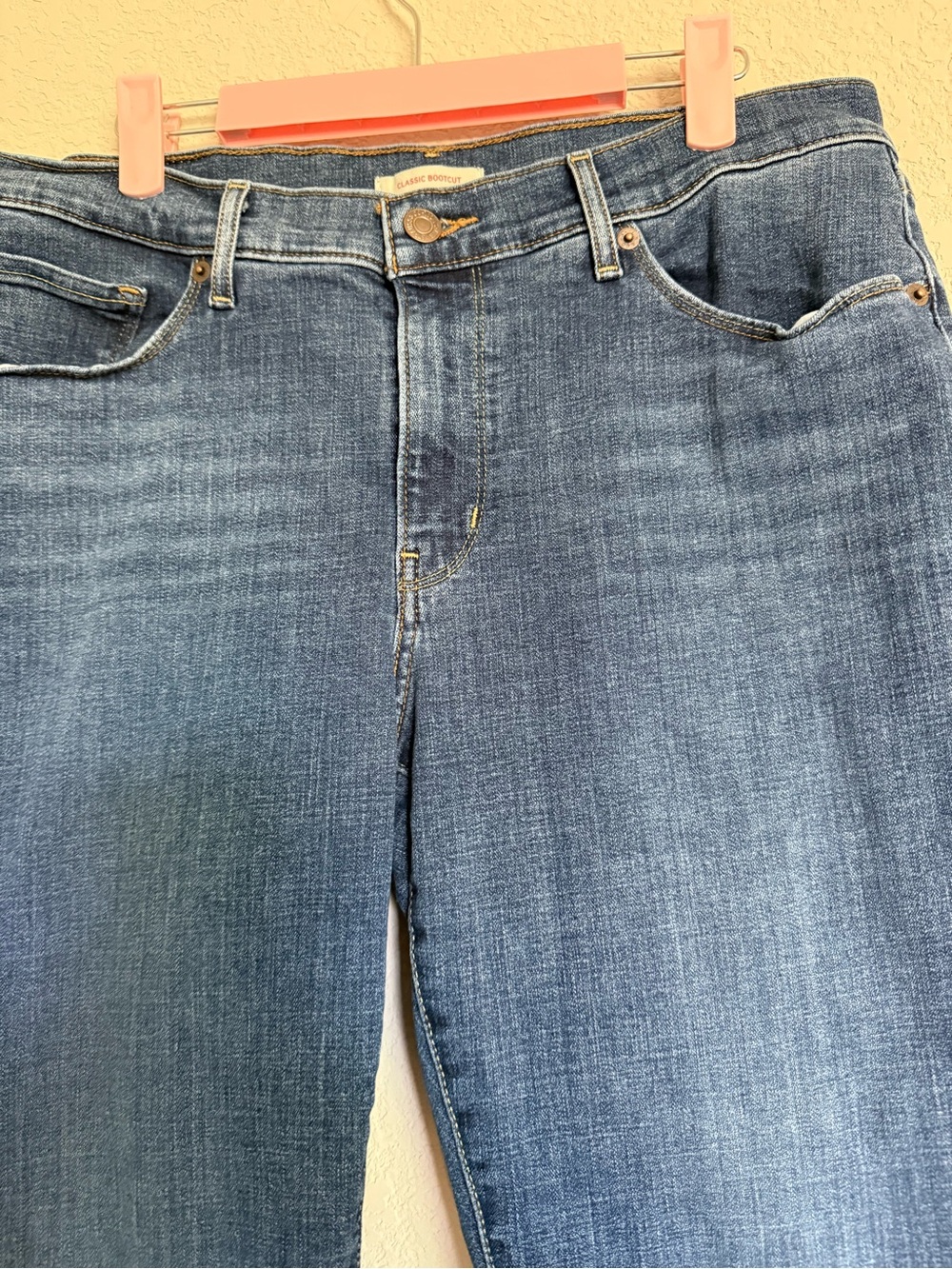 Levi's Women's Dark Blue Straight Leg Jeans - Picture 3 of 9